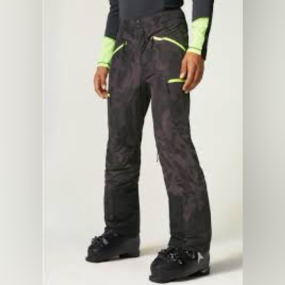 Like New Bogner Fire + Ice Dusty-T Black Gray Camo Ski Snow Pants size 34